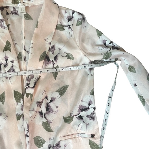 Guc Streetwear Society lightweight blazer, flowered, baby pink, size small. - Picture 7 of 11